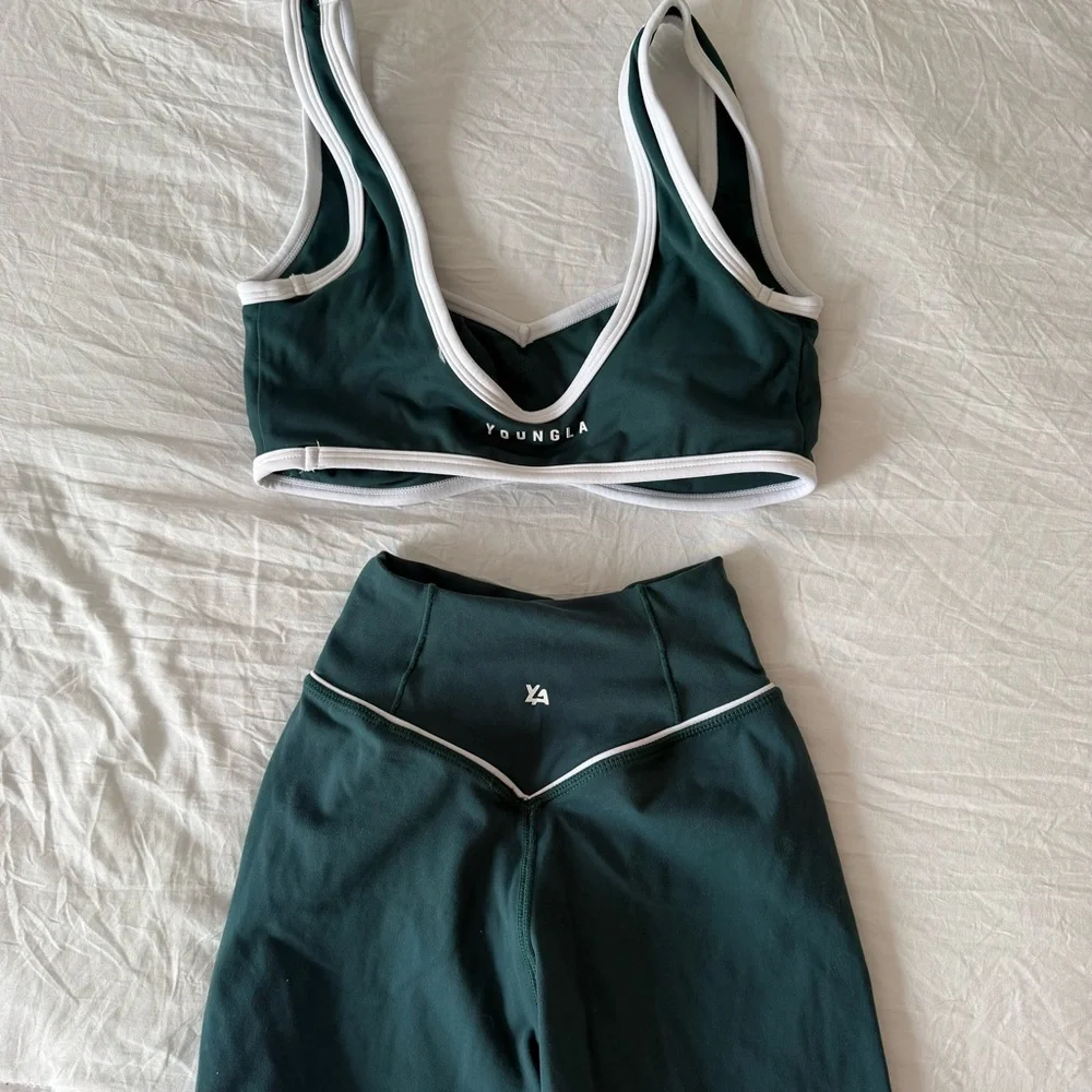 Women’s YOUNGLA set - Picture 4 of 4